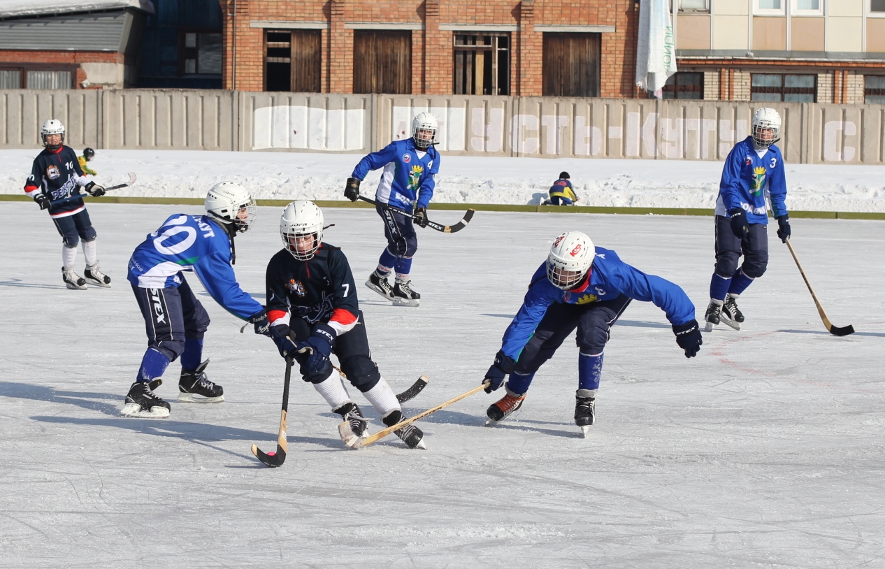 В Усть-Куте стартовал турнир по хоккею на призы ИНК